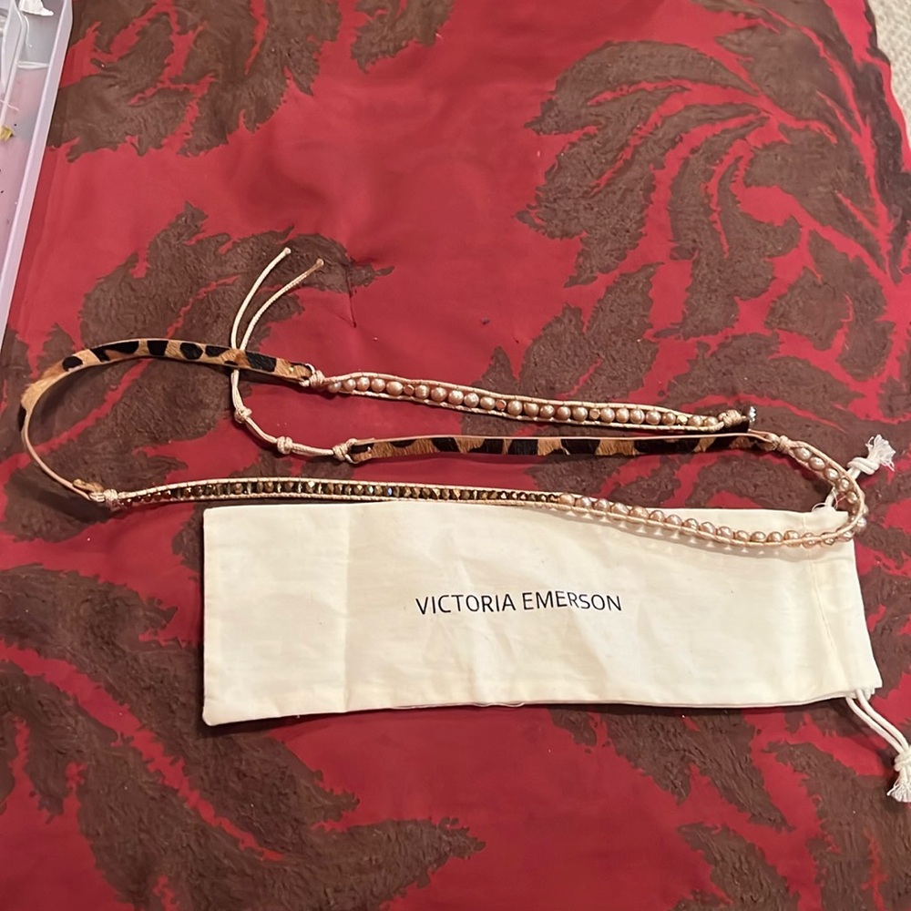 Victoria Emerson adjustable leopard brown tan taupe sparkly bracelet new